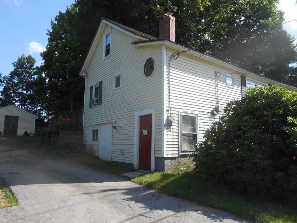 Photo of 19 Queen Street, Boscawen, NH 03303 (MLS # 5102105)