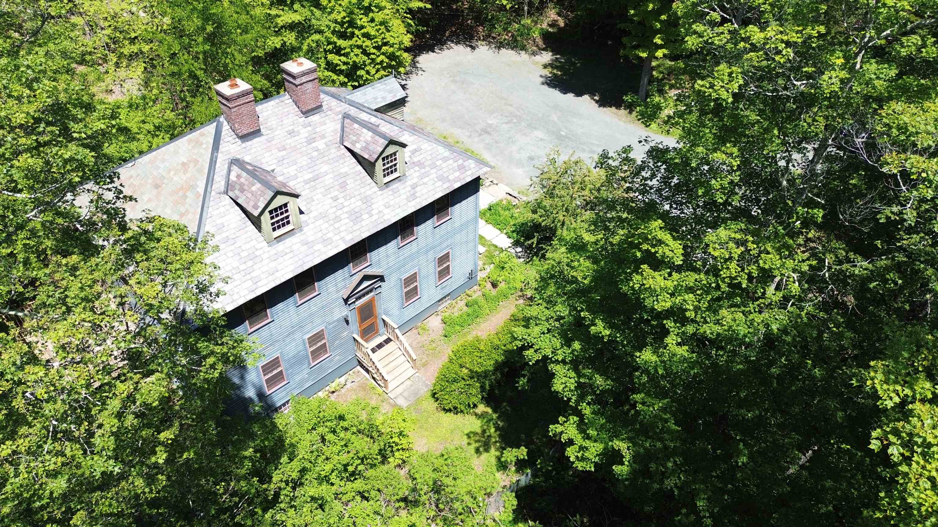 800 Hubbard Hill