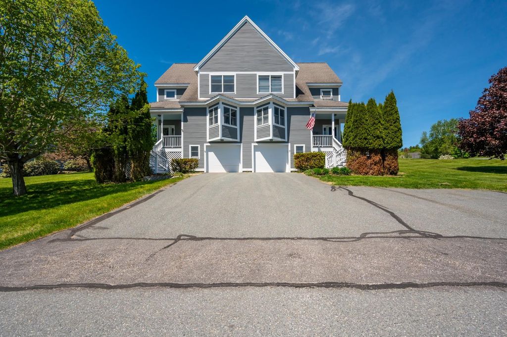 Photo of 6 General Court #6, Grantham, NH 03753 (MLS # 5081605)