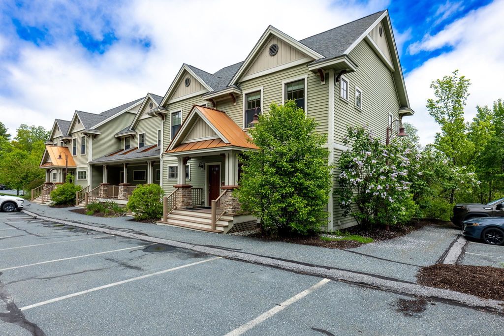 Photo of 337 Mount Support Road #406, Lebanon, NH 03766 (MLS # 5091488)