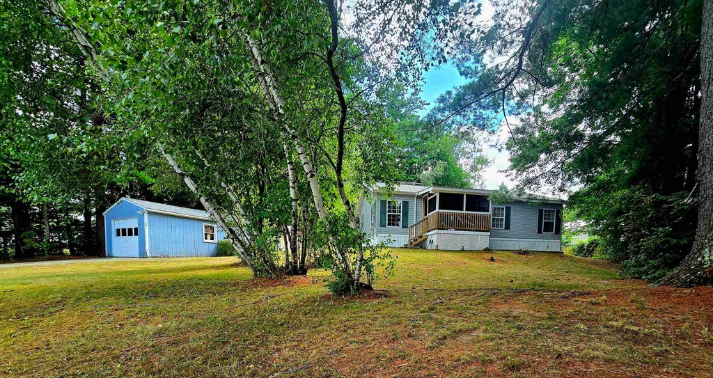 Photo of 59 Annis Drive, Gilford, NH 03249 (MLS # 5107110)