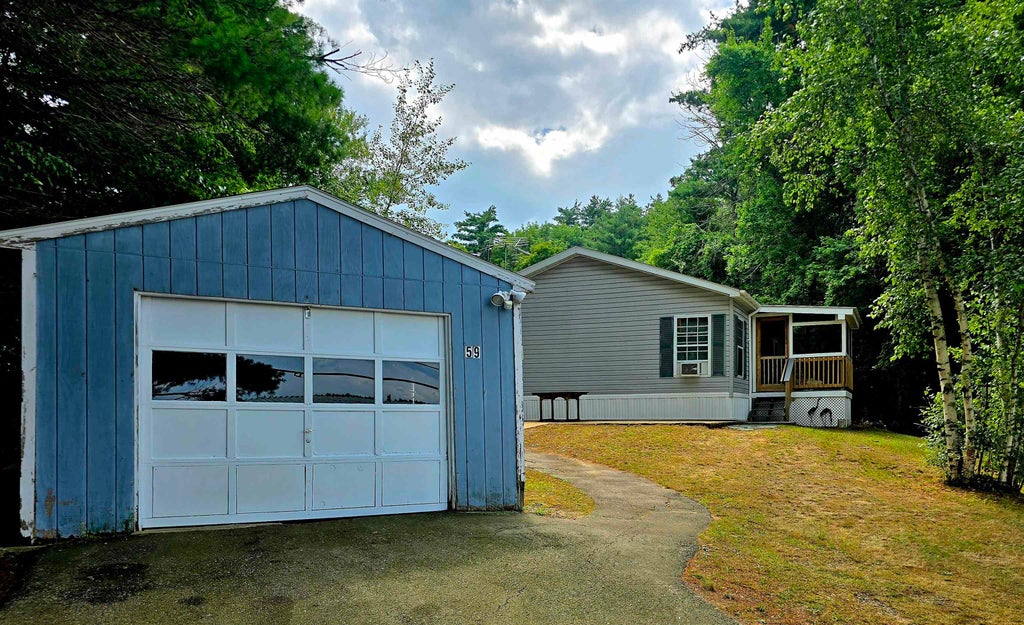 Photo of 59 Annis Drive, Gilford, NH 03249 (MLS # 5107110)