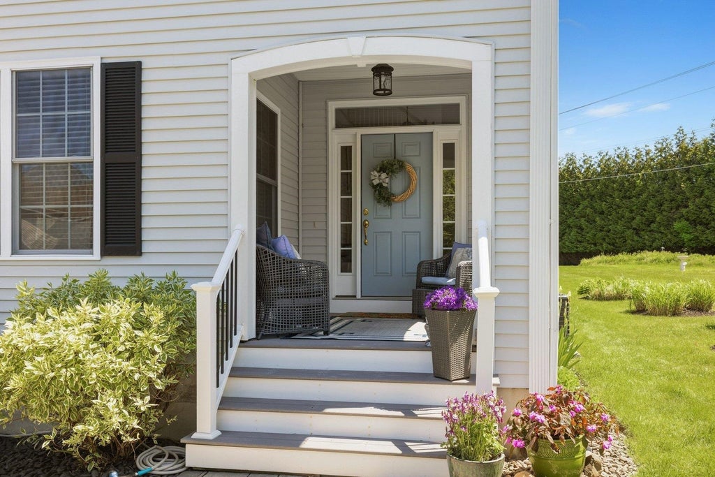 Photo of 7 Blossom Lane #45, Stratham, NH 03885 (MLS # 5091970)