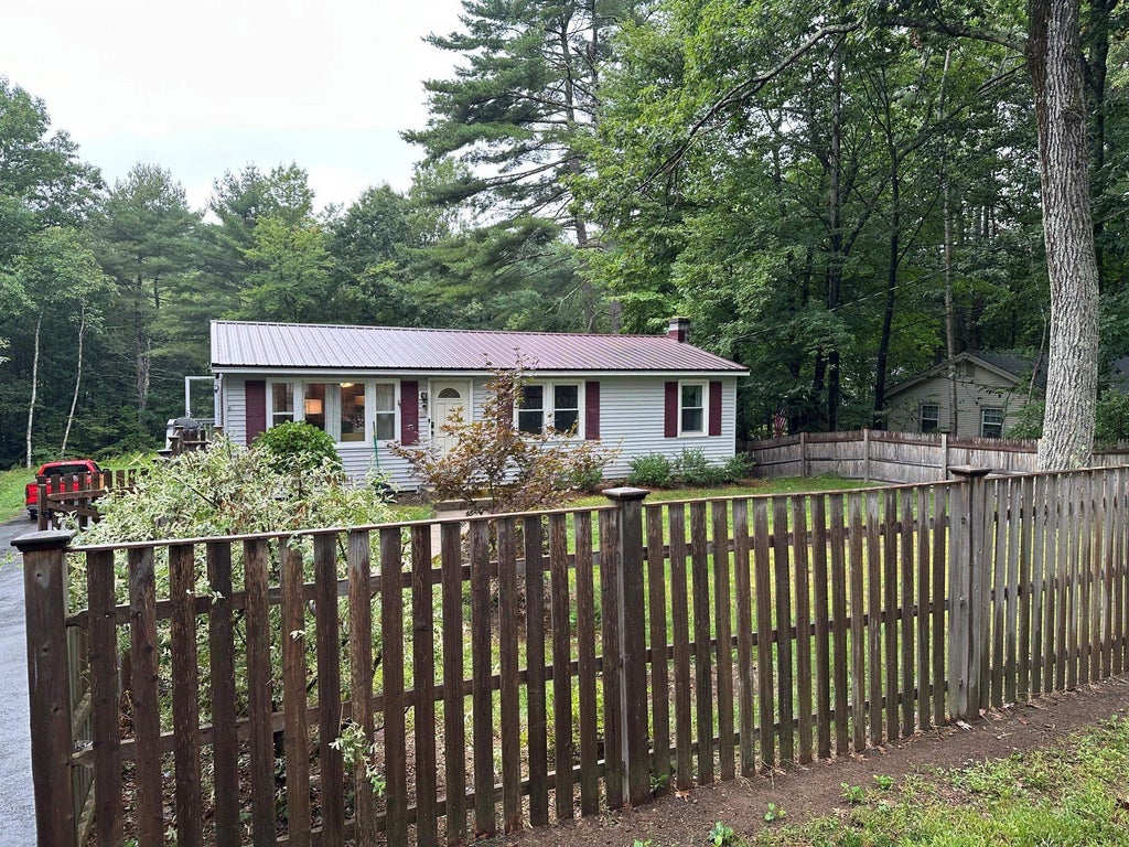 Photo of 10 Contoocook Avenue, Jaffrey, NH 03452 (MLS # 5107906)