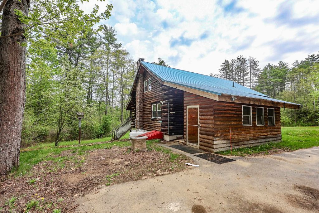 Photo of 471 Salisbury Road, Franklin, NH 03235 (MLS # 5090109)