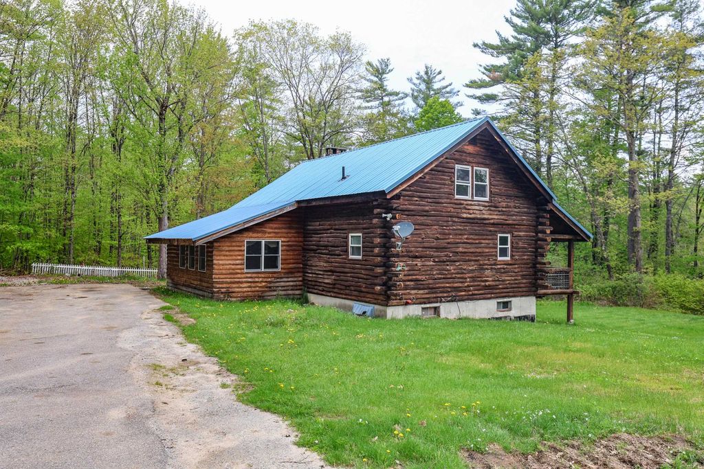 Photo of 471 Salisbury Road, Franklin, NH 03235 (MLS # 5090109)