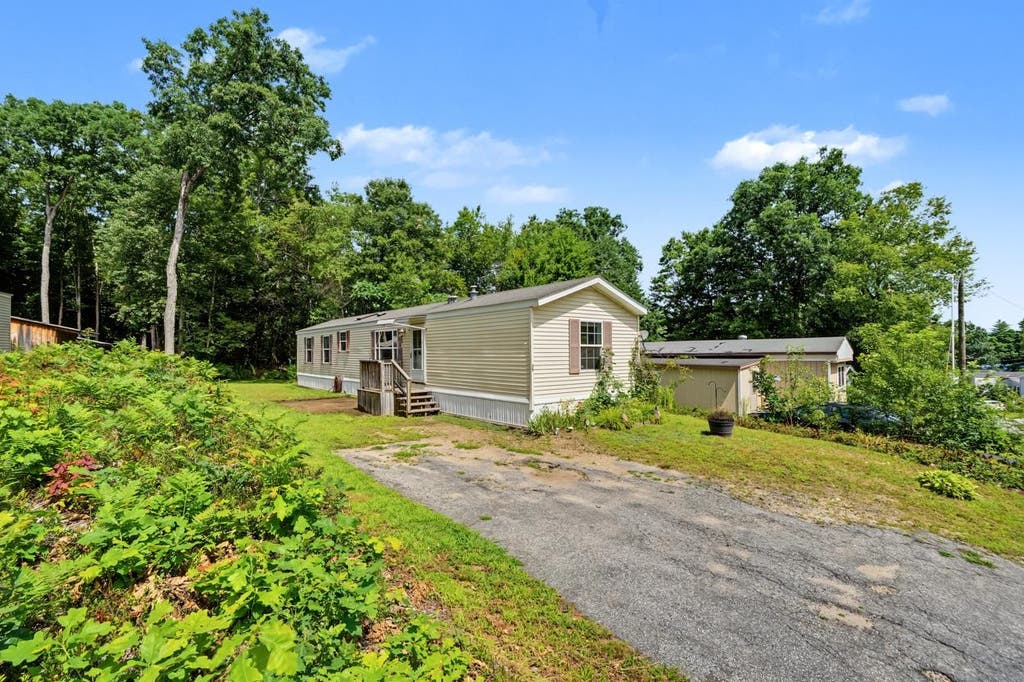 Photo of 59 Diana Drive, Swanzey, NH 03446 (MLS # 5103587)