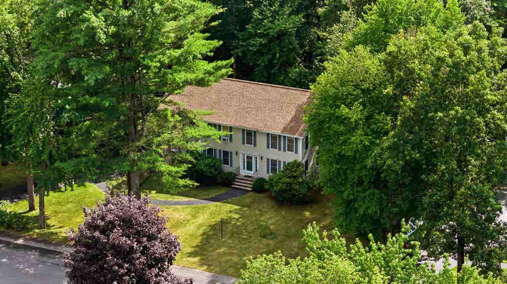 Photo of 8 Wesley Lane, Salem, NH 03079 (MLS # 5101658)