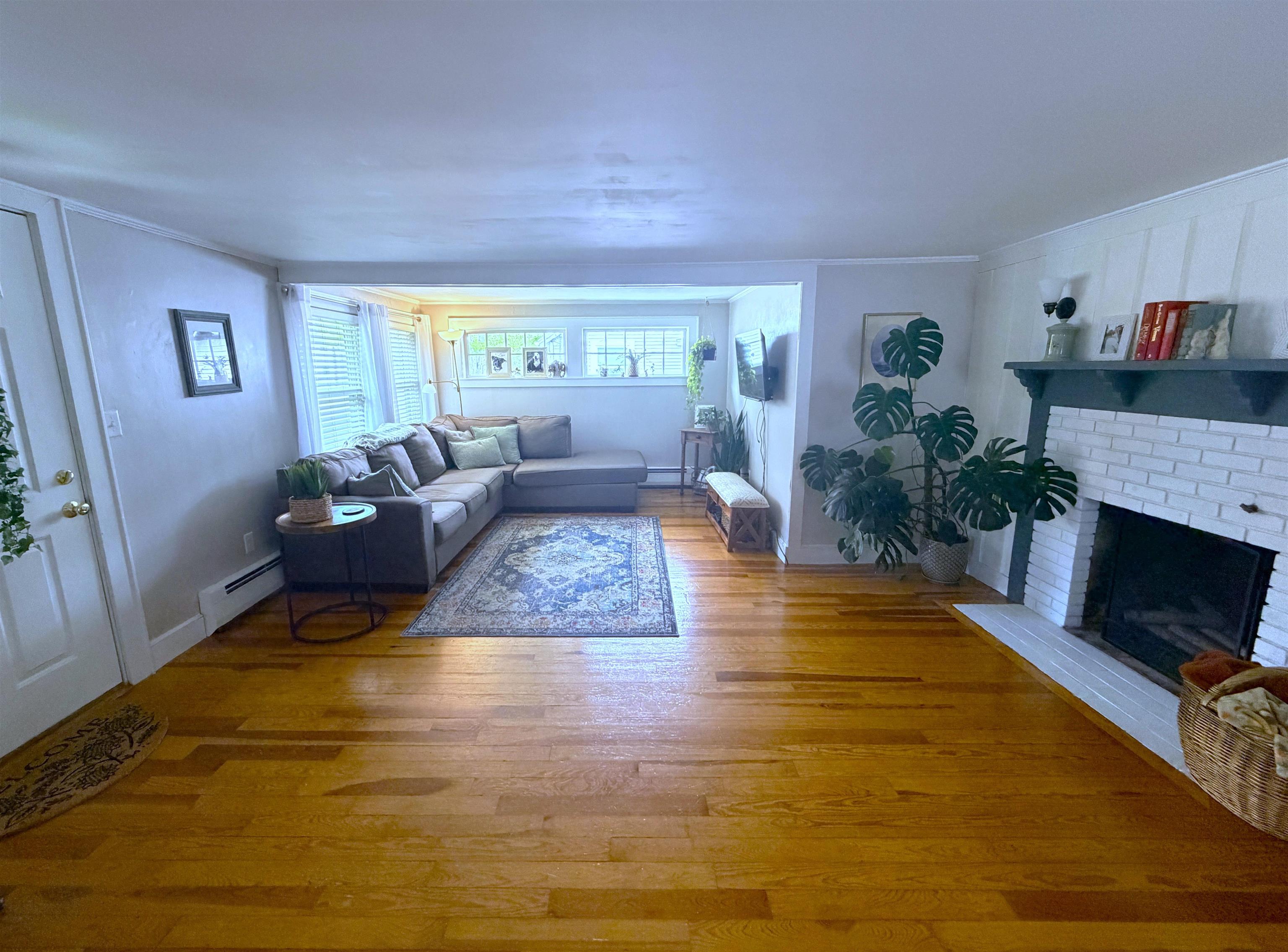 87 Chestnut Hill Road