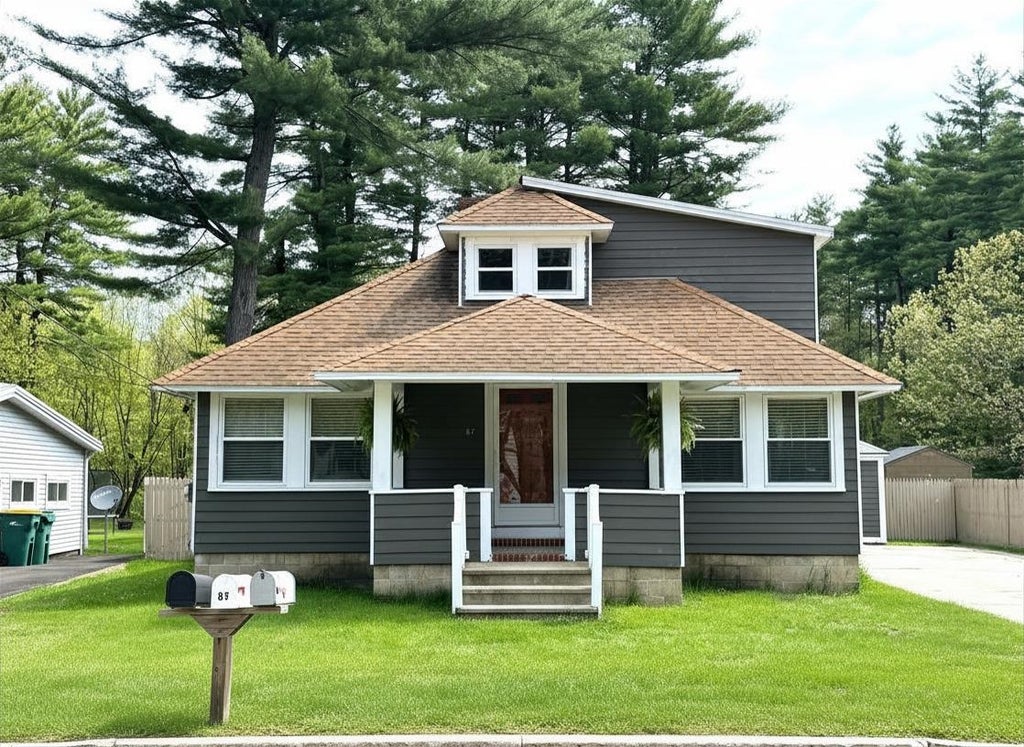 Photo of 87 Chestnut Hill Road, Rochester, NH 03867 (MLS # 5094872)