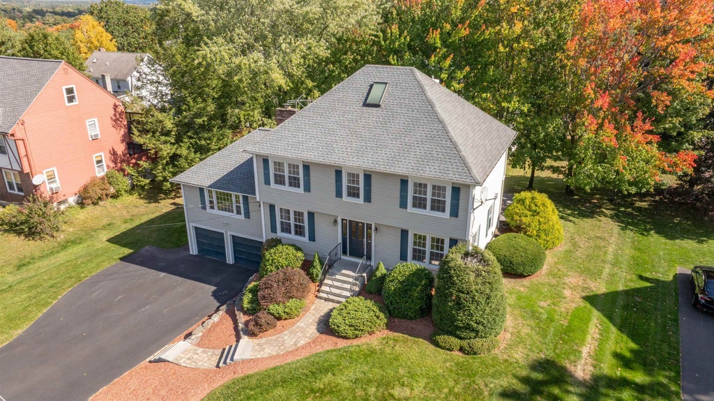 Photo of 34 Parrish Hill Drive, Nashua, NH 03063 (MLS # 5113942)