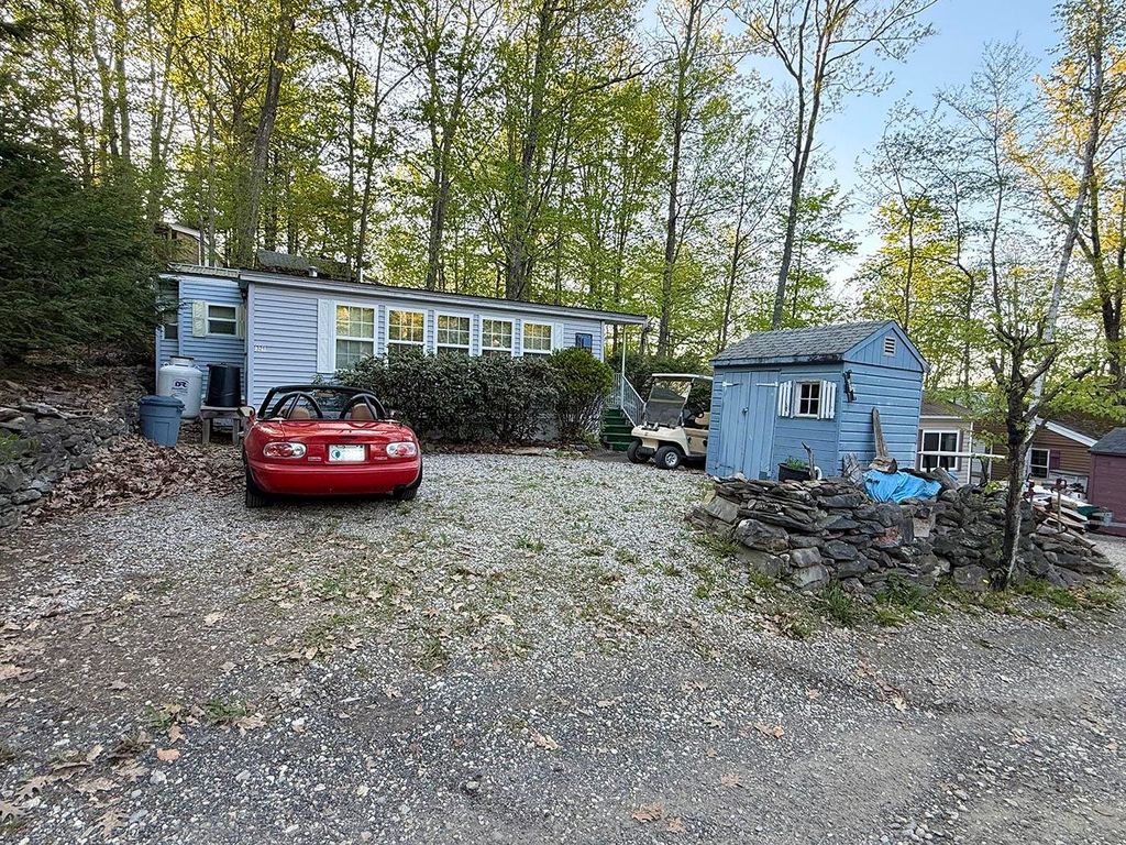 Photo of 321 Yona Drive, Rochester, NH 03839 (MLS # 5090350)