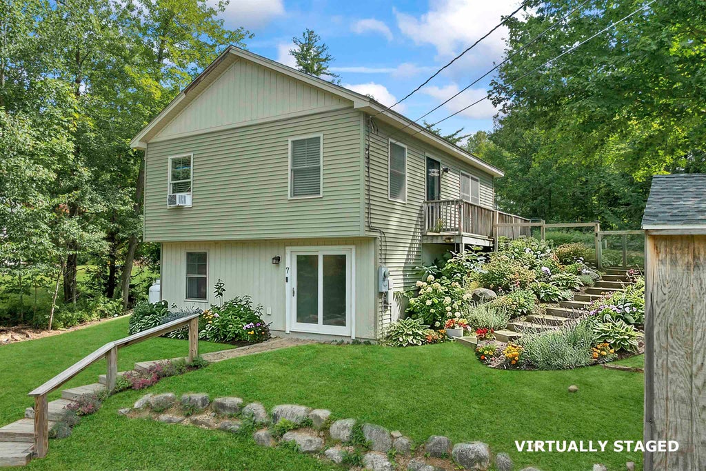 Photo of 7 Scott Drive, Alton, NH 03810 (MLS # 5107562)
