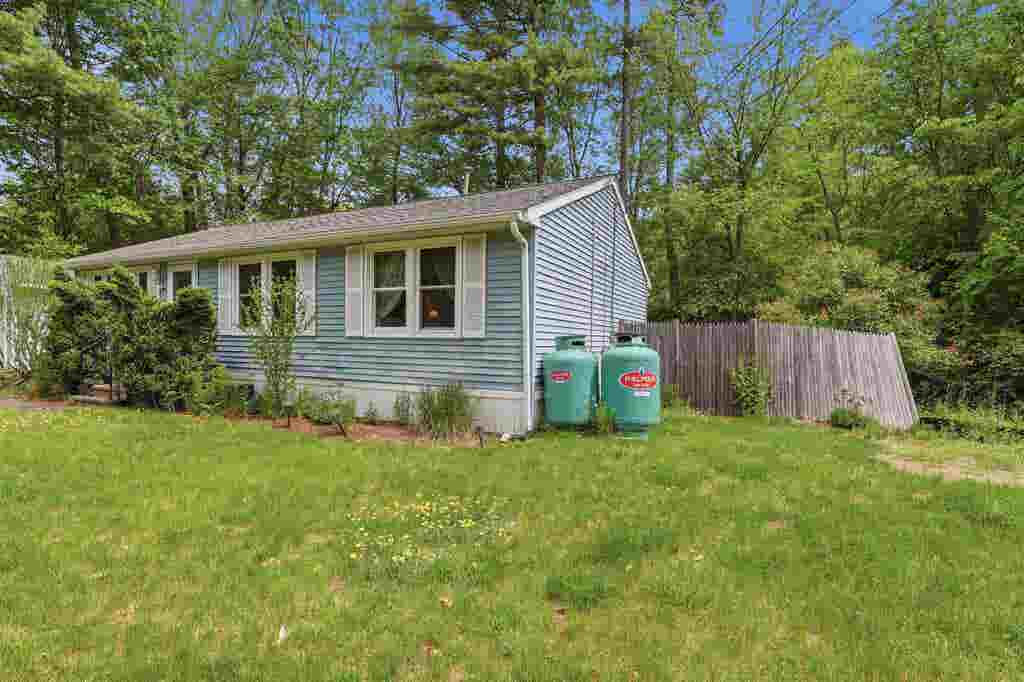 Photo of 63 Trestle Brook Drive, Nashua, NH 03062 (MLS # 5091122)