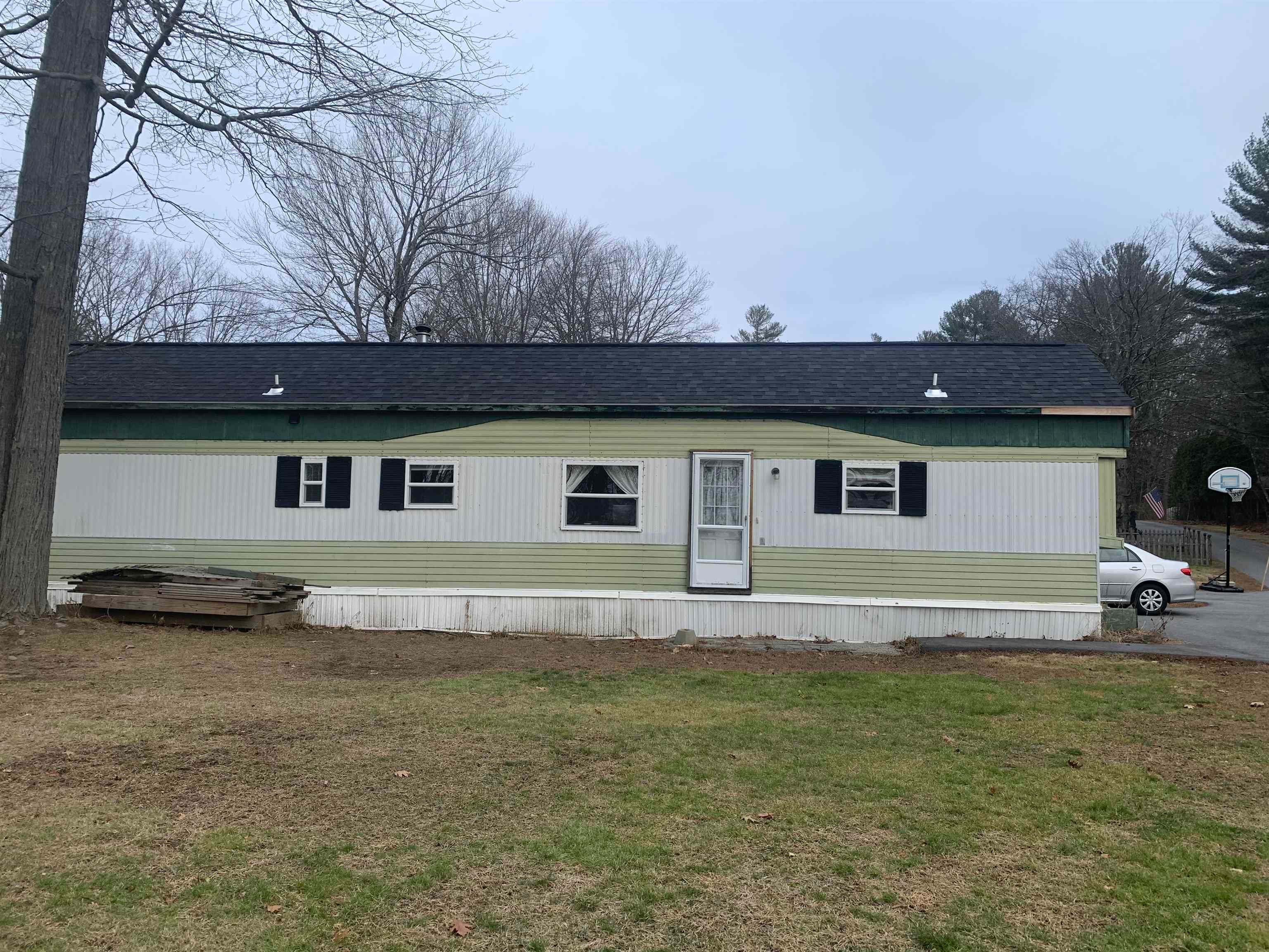 417 Middle Road D