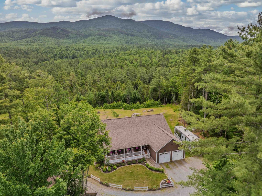 Photo of 701 Easton Valley Road, Easton, NH 03580 (MLS # 5097132)