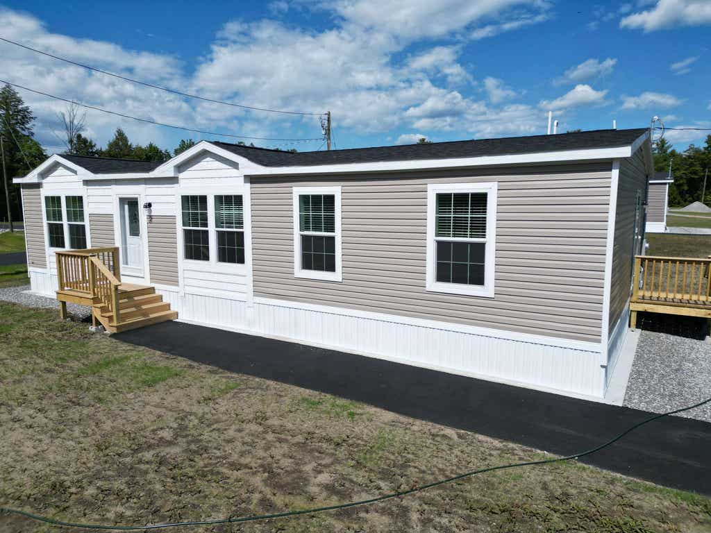 Photo of 2 Wentworth Avenue, Tilton, NH 03276 (MLS # 5092285)