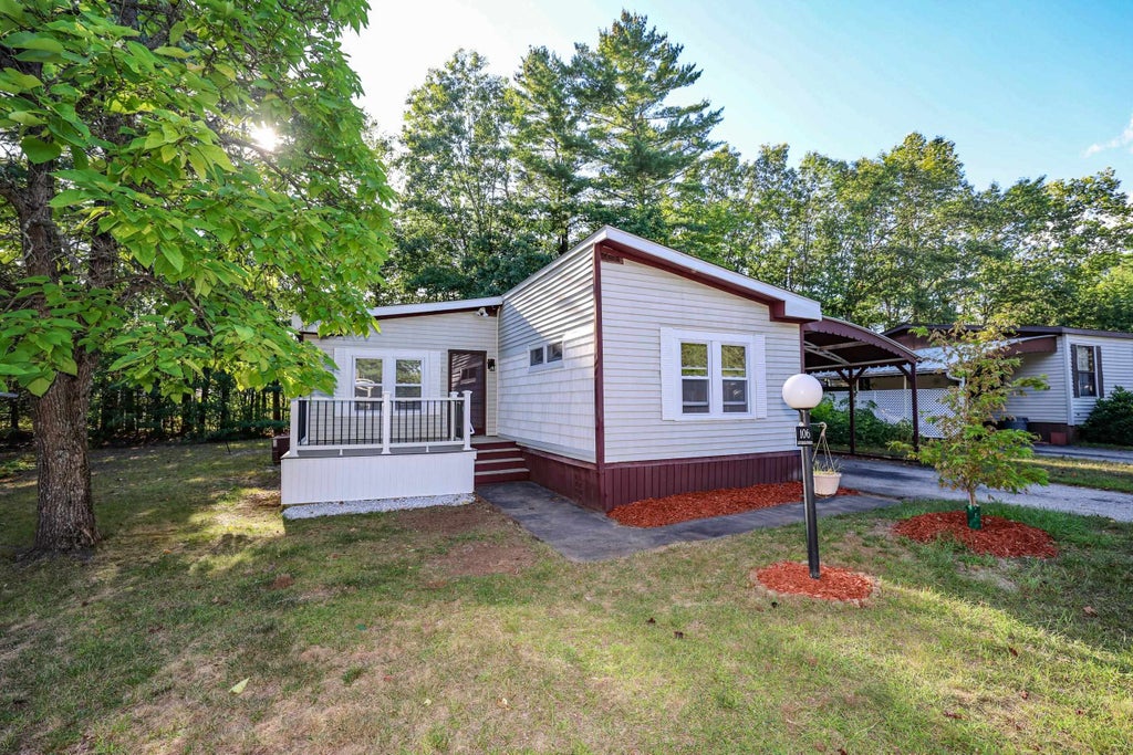 Photo of 106 Donald Drive, Goffstown, NH 03045 (MLS # 5109405)