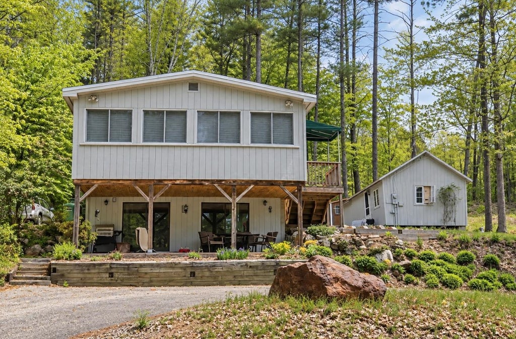 Photo of 264 E Side Drive, Alton, NH 03810 (MLS # 5108834)