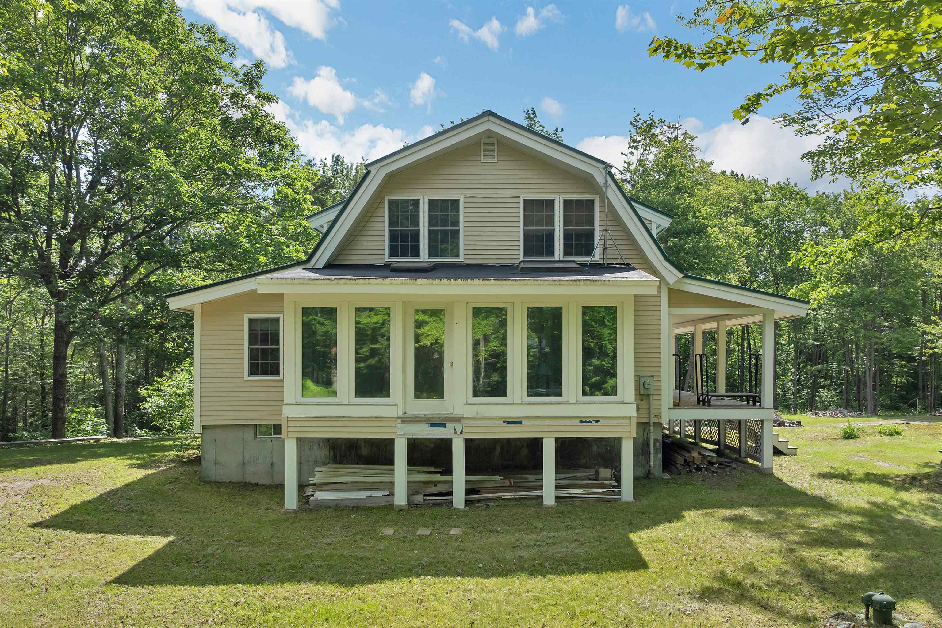 61 MacDonald Lane