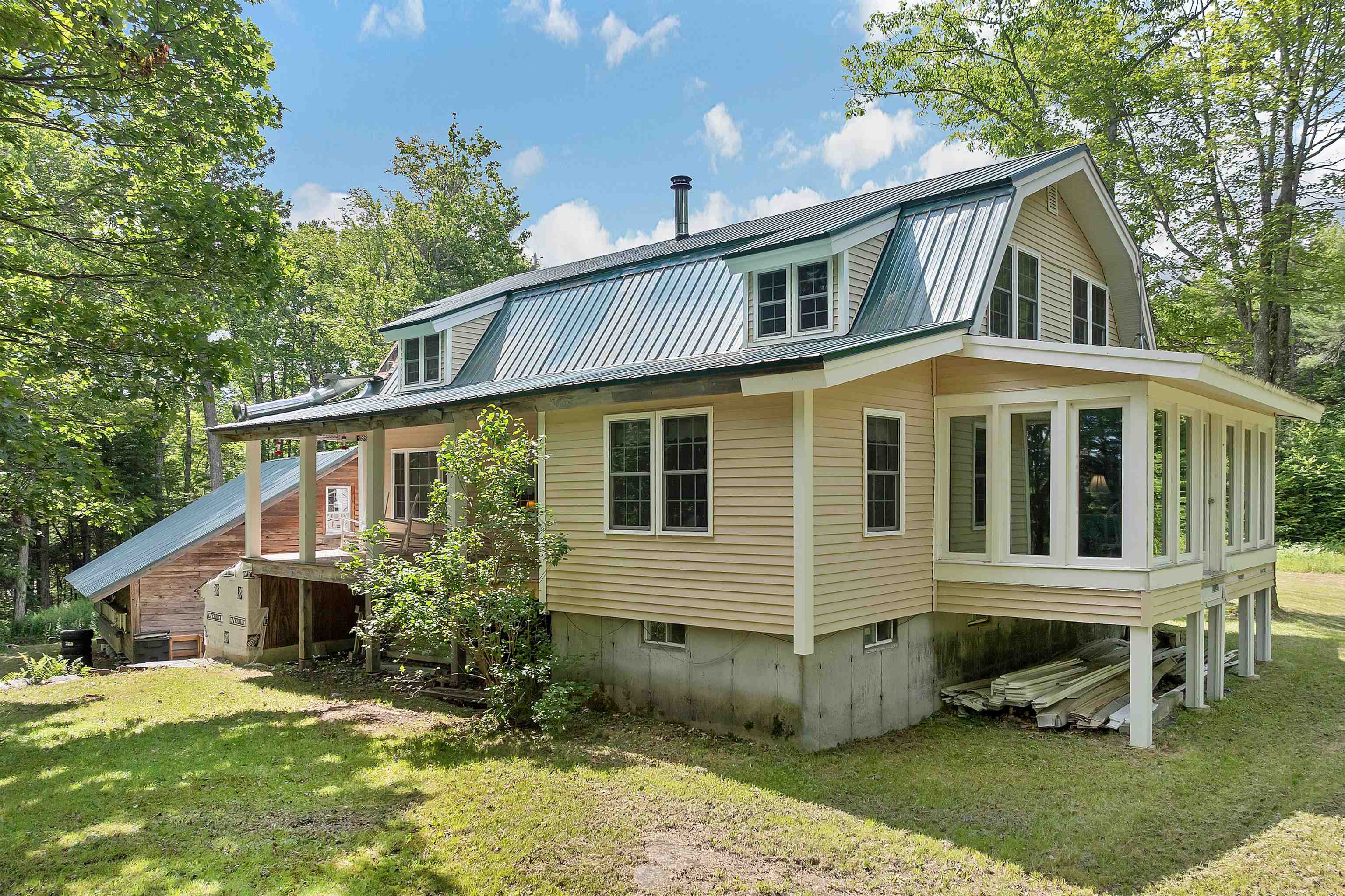 61 MacDonald Lane