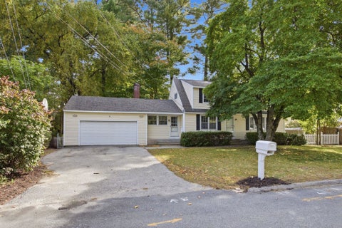 Photo of 3 Alice Drive, Nashua, NH 03063 (MLS # 5114533)