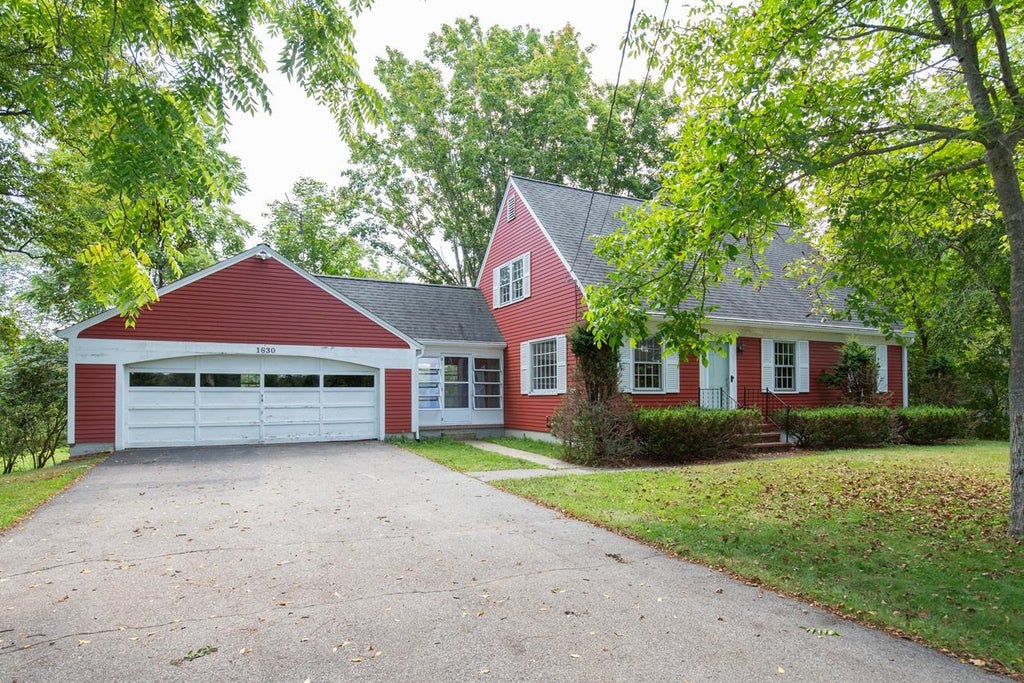 Photo of 1630 Greenland Road, Portsmouth, NH 03801 (MLS # 5106938)