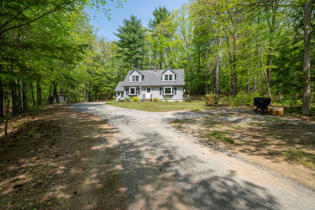 Photo of 48 Queen Street, Boscawen, NH 03303 (MLS # 5090033)