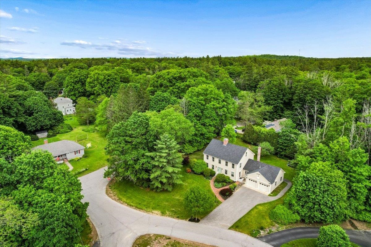 1 Briarwood Lane