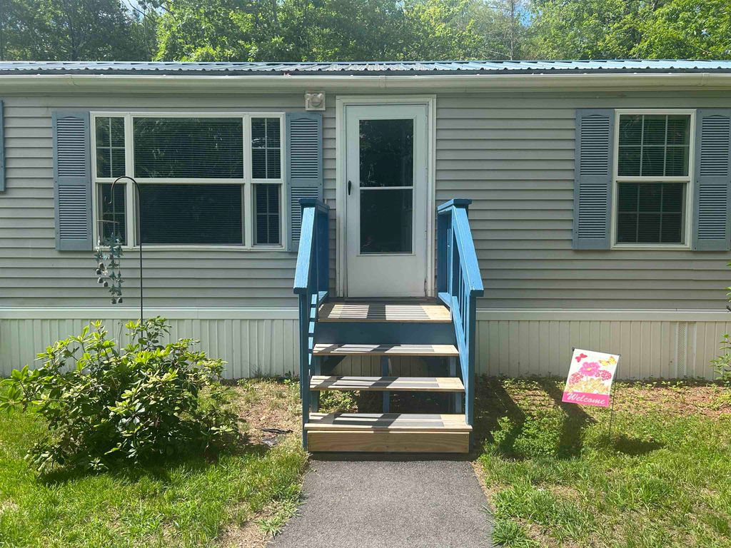 Photo of 1184 NH Route 11, Farmington, NH 03835 (MLS # 5095932)