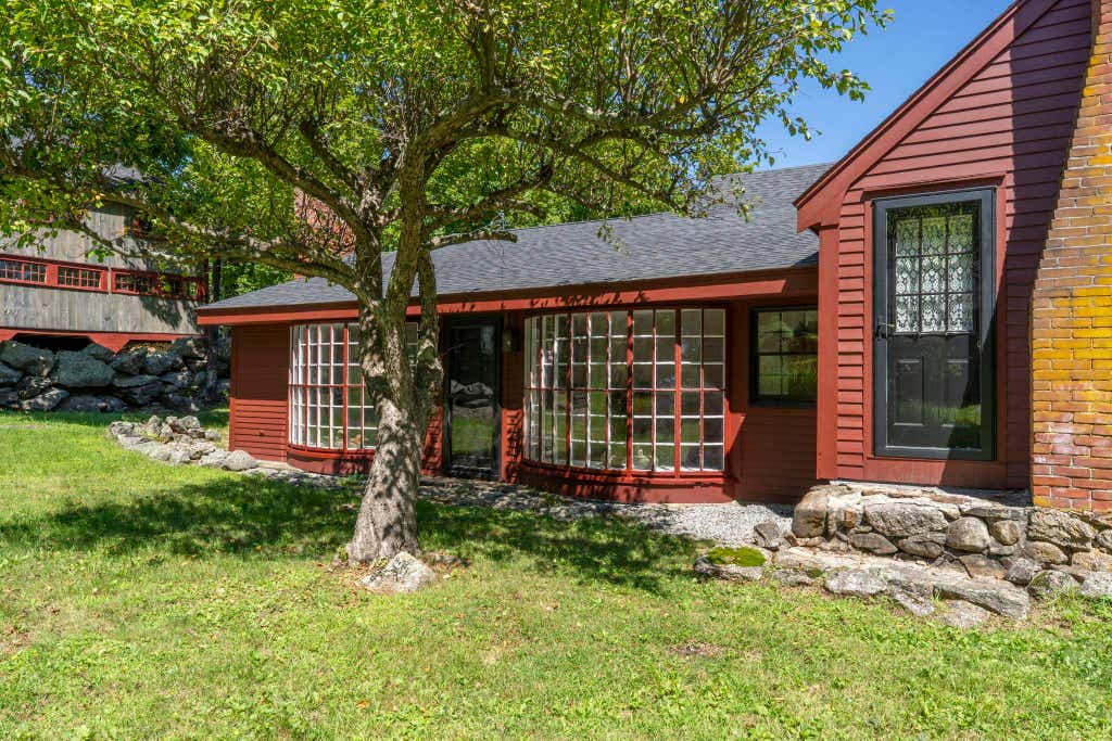Photo of 578 Center Road, Hillsborough, NH 03244 (MLS # 5103843)