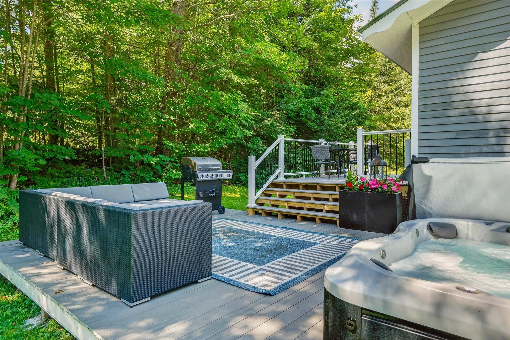 1043 Town Farm Road
