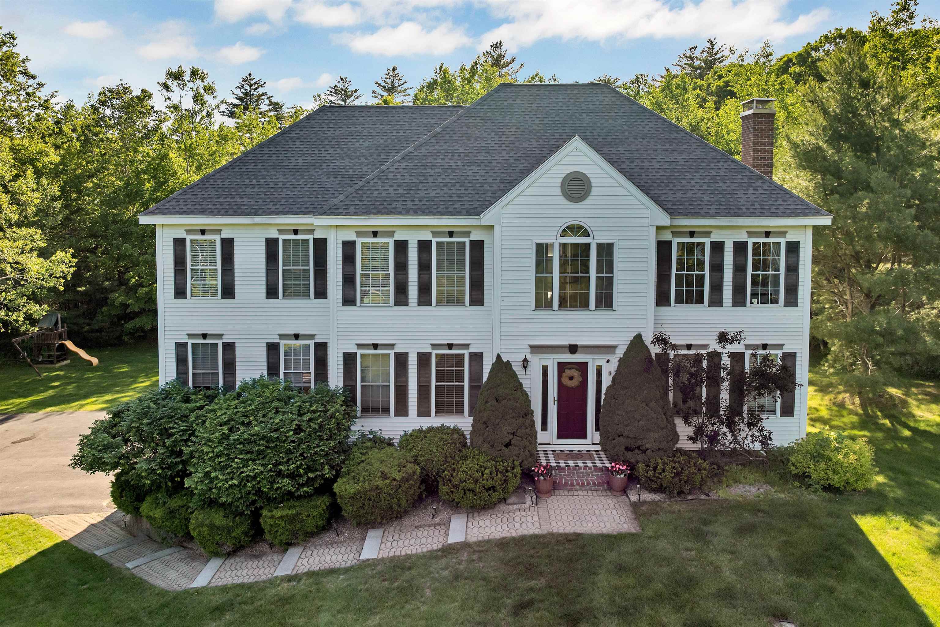 12 Longmeadow Road