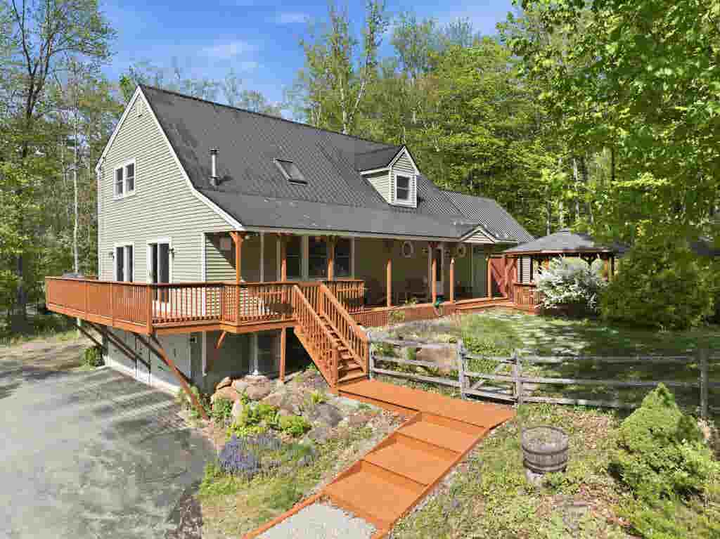 Photo of 7 Smith Hill Road, Ashland, NH 03217 (MLS # 5095288)