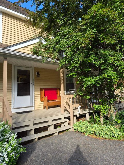 Photo of 114 Winterwood Drive #114, Londonderry, NH 03053 (MLS # 5091612)