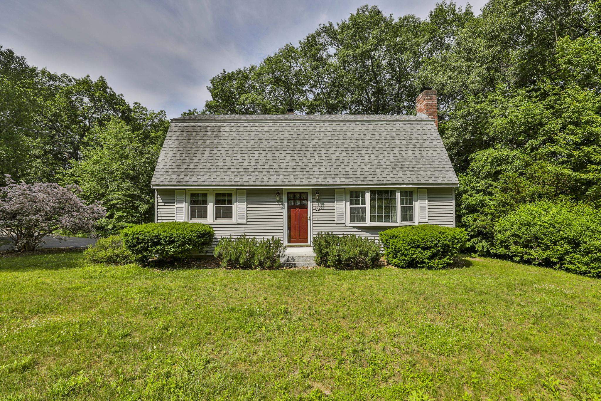 2 Hillside Drive