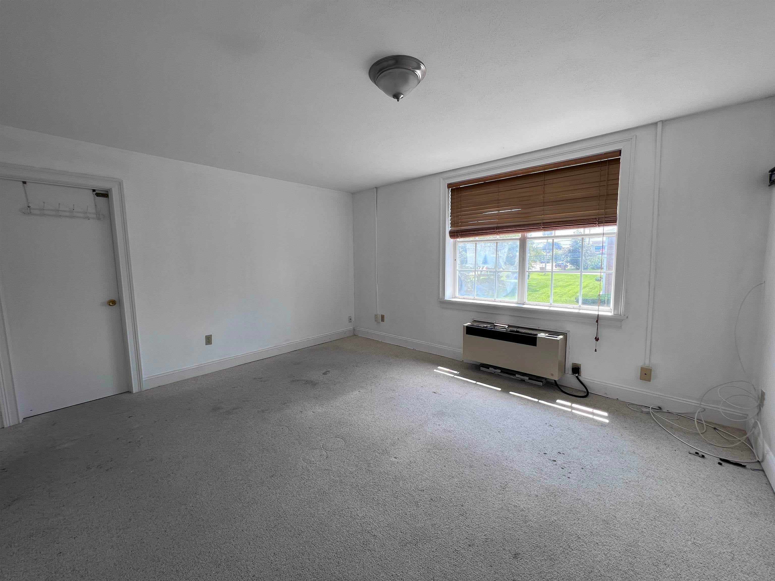 727 Lafayette Road 7