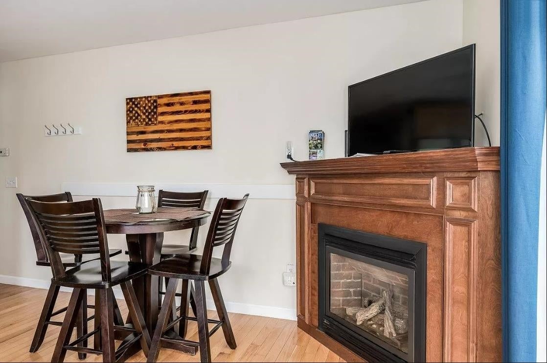 885 Laconia Road 31