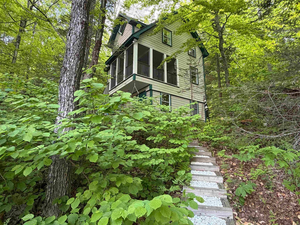 Photo of 5 Shore Road, Grafton, NH 03240 (MLS # 5108769)