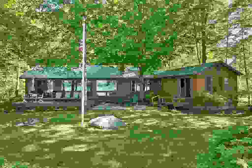 Photo of 46 Ruppert Road, Moultonborough, NH 03254 (MLS # 5106110)