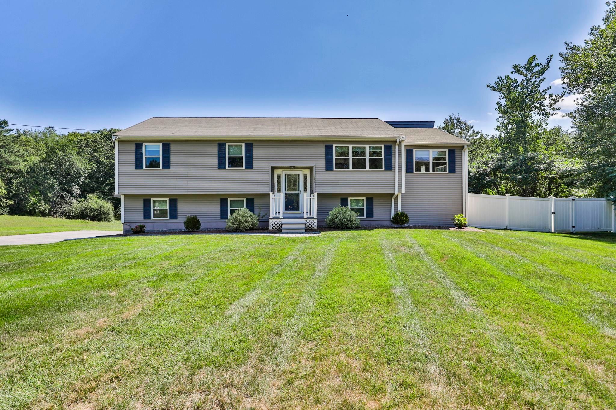 506 Mammoth Road