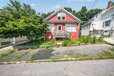 Photo of 226 Lafayette Street, Manchester, NH 03102 (MLS # 5101798)