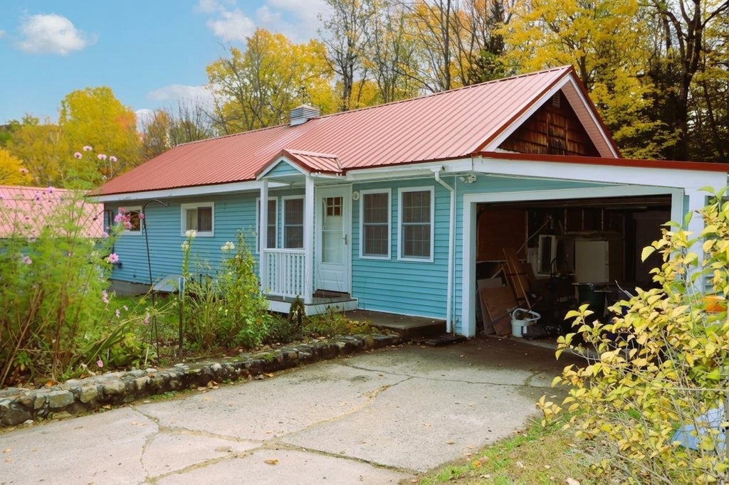 Photo of 29 Second Street, Gorham, NH 03581 (MLS # 5114340)