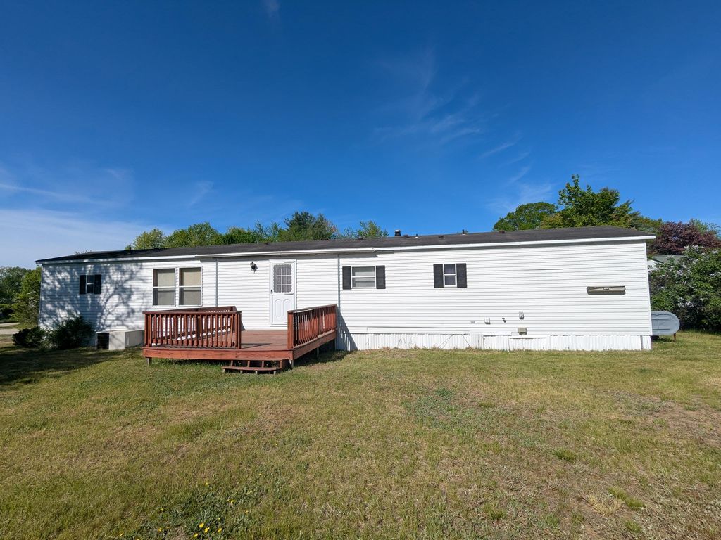 Photo of 32 Skyline Drive, Rochester, NH 03867 (MLS # 5089976)