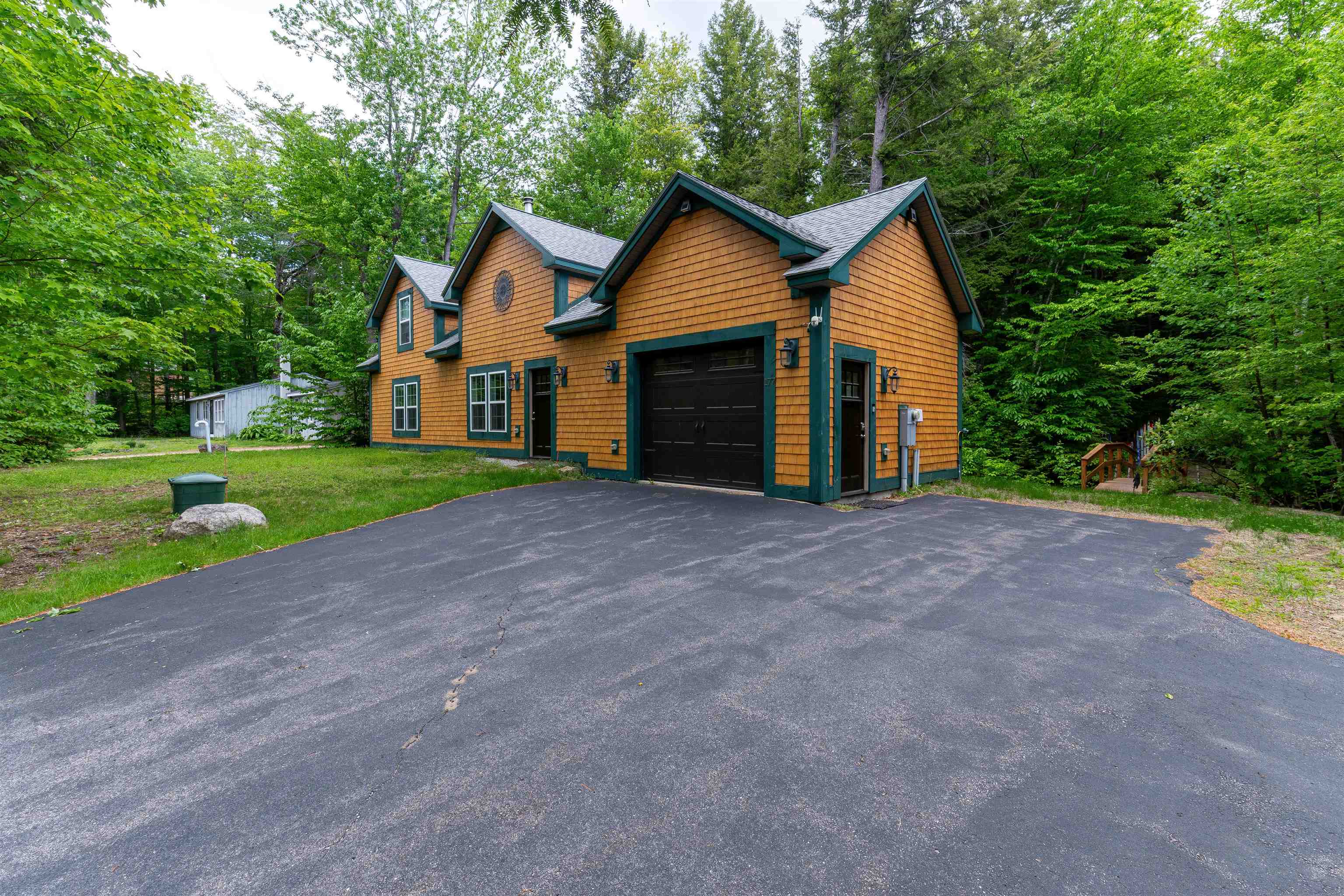 177 Alpstrausse