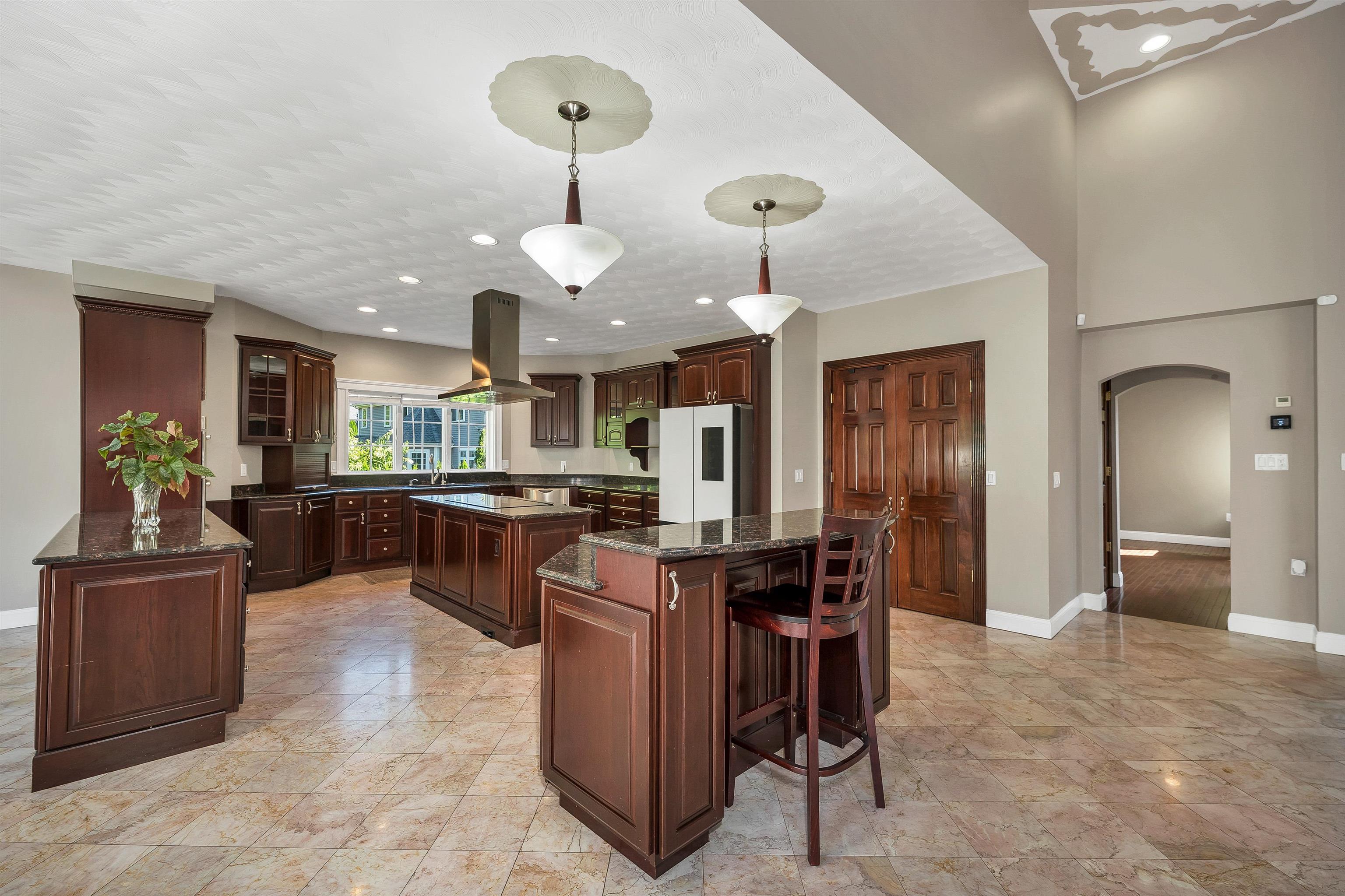 5 Crestwood Lane