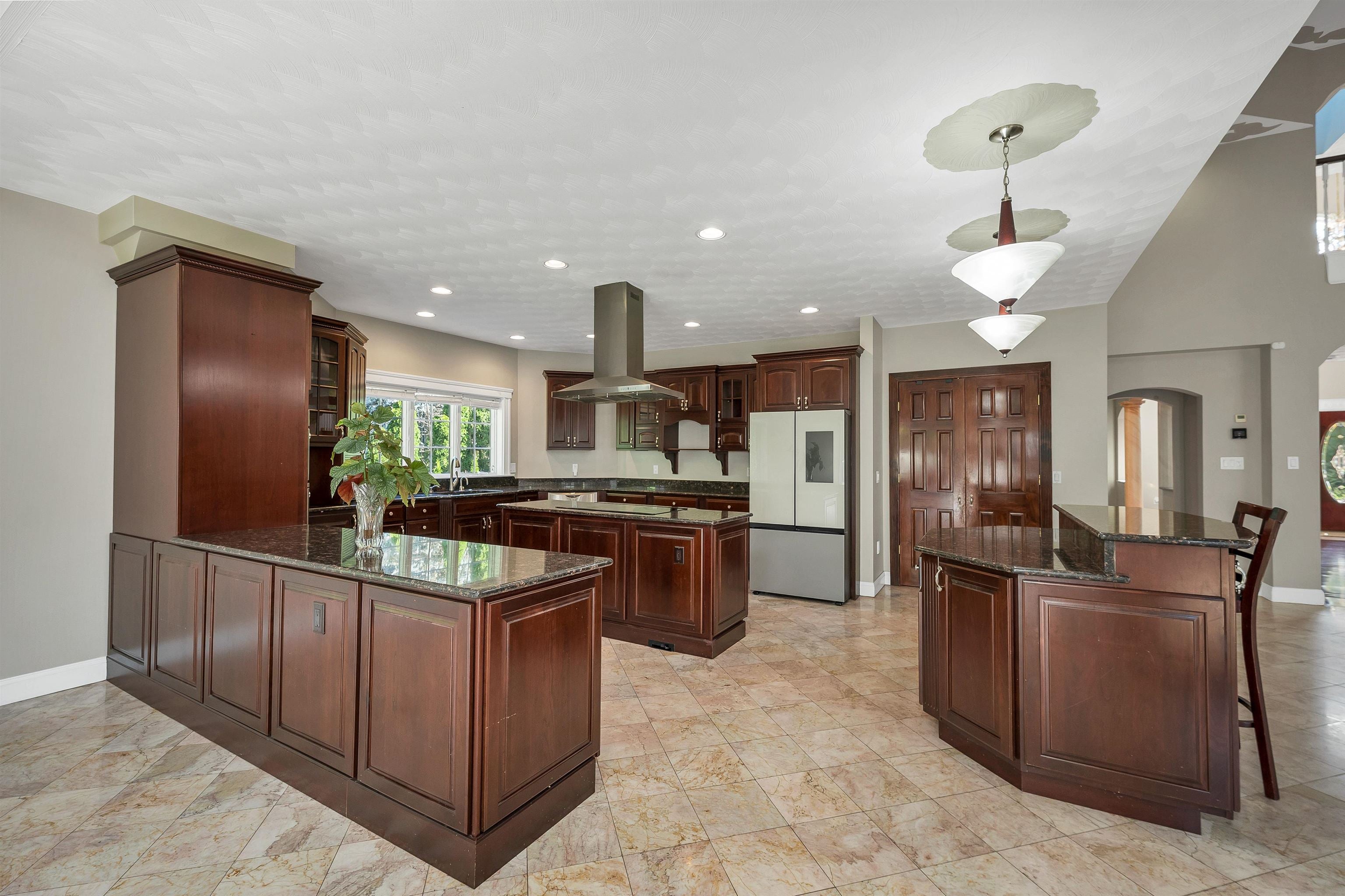 5 Crestwood Lane