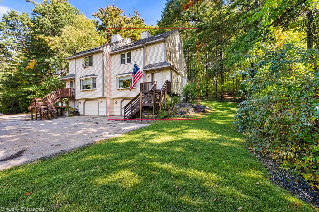 Photo of 5 Old Robinson Road #B, Hudson, NH 03051 (MLS # 5113176)
