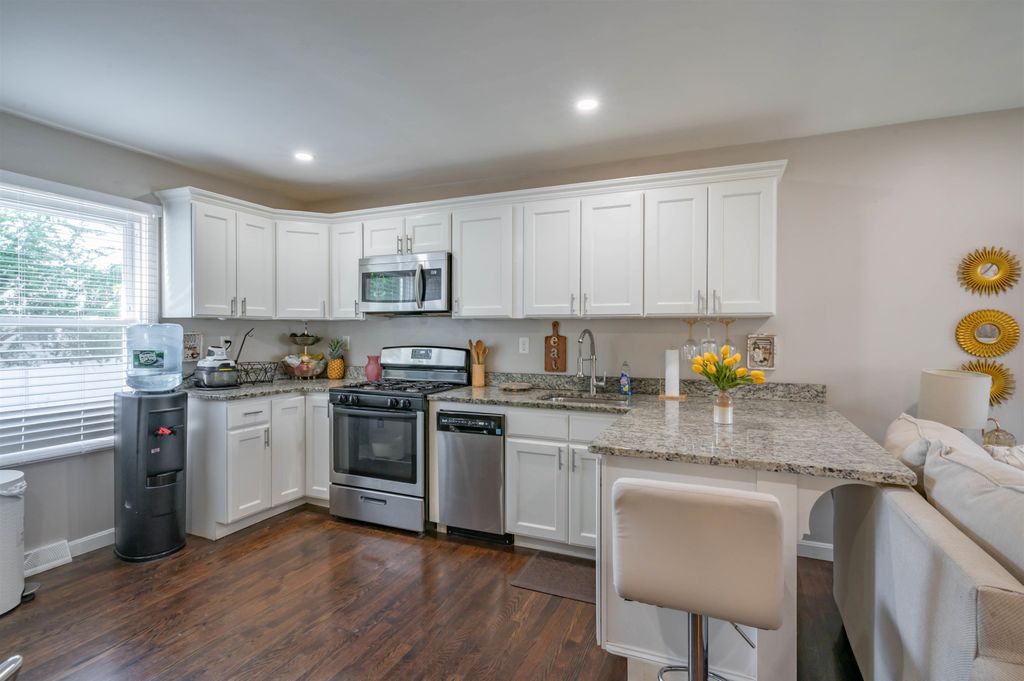 Photo of 52 Watson Street, Nashua, NH 03064 (MLS # 5091492)