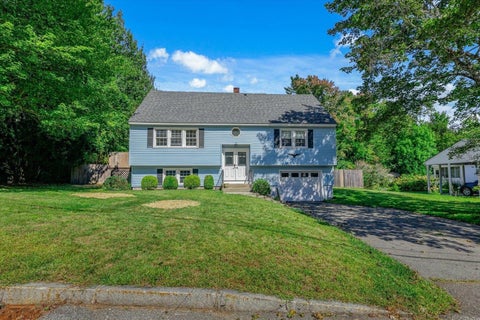 Photo of 11 Woodridge Road, Keene, NH 03431 (MLS # 5110138)
